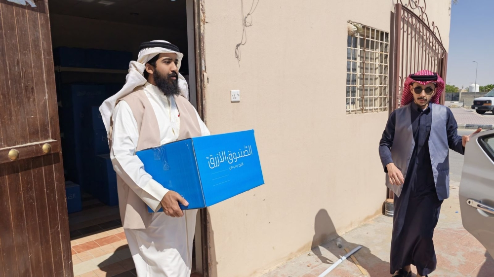 توزيع السلال الغذائية