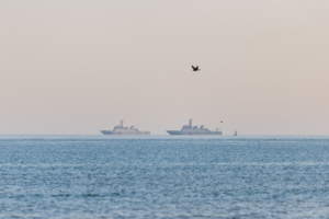 تعزيزات عسكرية بريطانية للشرق الأوسط: مدمرة ومروحيات لقبرص