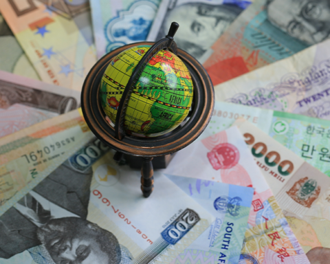 الأسواق العالمية تنهار والنفط يشتعل في اليوم الرابع للحرب