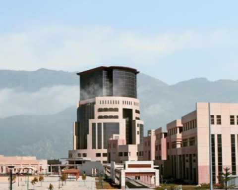 تفاصيل تعليق الدراسة بجامعة الملك خالد وتحويلها عن بعد