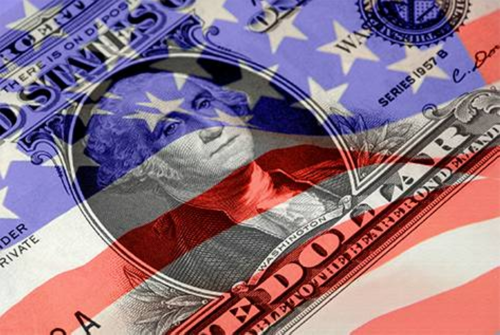 ارتفاع الدولار لأعلى مستوى منذ أشهر بسبب توترات الشرق الأوسط