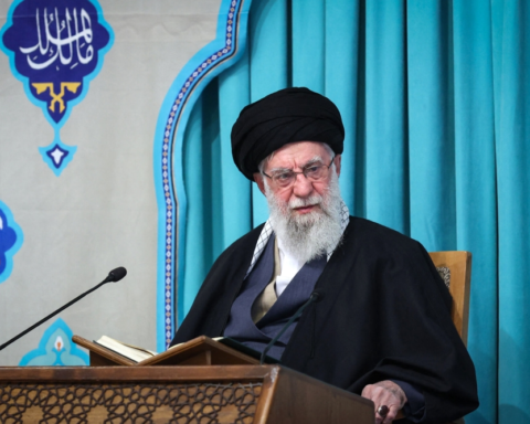 إسرائيل تهدد باغتيال أي خليفة لخامنئي وسط تصعيد عسكري