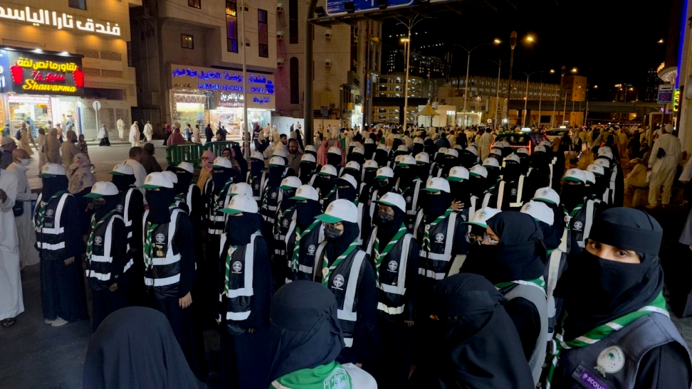 الكشافة السعودية: تفانٍ وإخلاص في خدمة ضيوف الرحمن