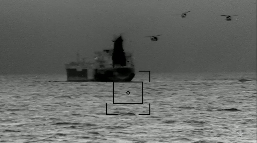 غرق ناقلة غاز روسية قبالة ليبيا: اتهامات لأوكرانيا ومخاطر بيئية