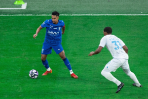 طرح تذاكر مباراة الفتح والهلال بسعر رمزي في دوري روشن