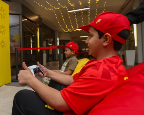 أمير الشرقية يكرم الفائزين بمسابقة القادسية للقرآن الكريم