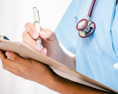 إجازة عيد الفطر لمنسوبي الصحة 1447: المواعيد والتعويض