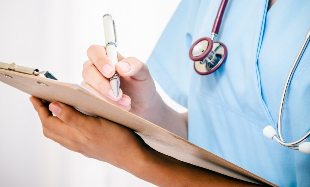 إجازة عيد الفطر لمنسوبي الصحة 1447: المواعيد والتعويض