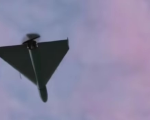 وزارة الدفاع: اعتراض طائرات مسيرة شرق الخرج وتدميرها