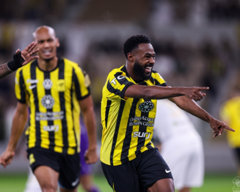 وكيل مهند الشنقيطي يكشف حقيقة مفاوضات الهلال لضمه