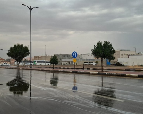 طقس السعودية: أمطار متفاوتة الغزارة ورياح نشطة حتى الثلاثاء