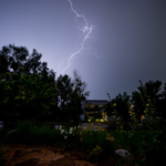 حالة الطقس في السعودية: أمطار ورياح نشطة على 7 مناطق