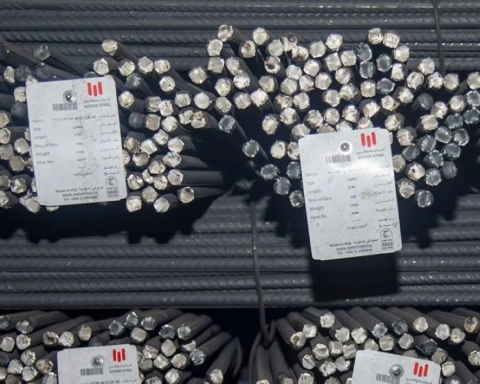 حديد وطني تتحول للخسارة في 2025: قراءة في الأسباب والنتائج