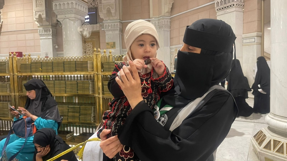 45 ألف ساعة تطوعية للكشافة لخدمة المعتمرين في الحرم خلال نصف رمضان