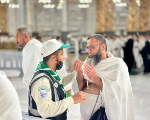 45 ألف ساعة من الكشافة لخدمة المعتمرين في رمضان بالحرم