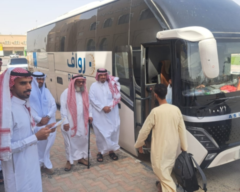 «وقف الوالدين» بالعيون: قوافل عمرة رمضانية لتعزيز التكافل