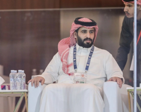 تفاصيل إيقاف رئيس نادي ضمك وتغريمه من لجنة الانضباط