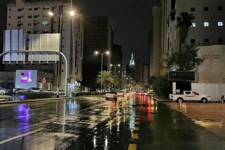 أمطار منطقة مكة المكرمة: تنبيهات الأرصاد وتحذيرات الدفاع المدني