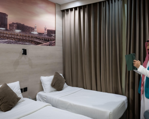 ضبط 890 مخالفة في مرافق الضيافة بمكة والمدينة المنورة