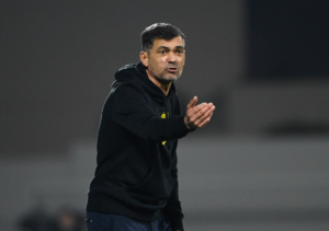 استبعاد ستيفن بيرجوين من ديربي الاتحاد والأهلي.. قرار كونسيساو