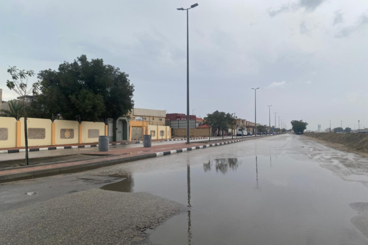 إنذار أحمر: أمطار غزيرة تضرب مكة وعسير والباحة اليوم