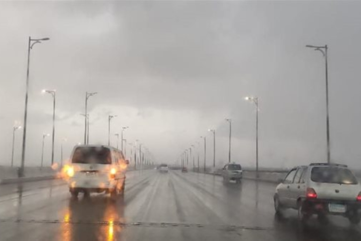 حالة الطقس في السعودية: أمطار رعدية ورياح نشطة على 9 مناطق