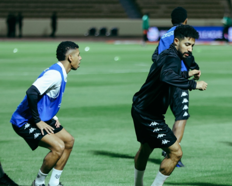 القادسية والخلود: موعد المباراة وتفاصيل المواجهة في دوري روشن