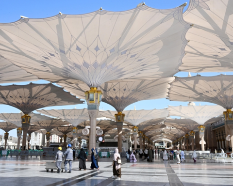 مراكز العناية بالضيوف في الحرمين.. خدمات متكاملة لراحة الزوار