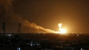 تطورات حرب إيران: قصف قاعدة في أصفهان وخسائر بحرية ضخمة