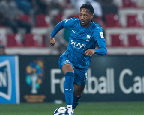 إصابة مراد هوساوي في مباراة الهلال والنجمة: التفاصيل الكاملة