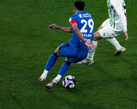 نتيجة مباراة الهلال والنجمة 4-0.. بنزيما يتألق في دوري روشن