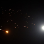 اعتراض وتدمير صاروخين استهدفا قاعدة الأمير سلطان الجوية بنجاح