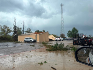 إعصار ميشيغان: مصرع 3 أشخاص وتفاصيل الدمار في الولاية