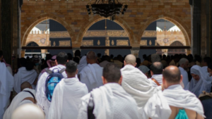 إيقاف 4 شركات عمرة بسبب مخالفات التفويج - وزارة الحج