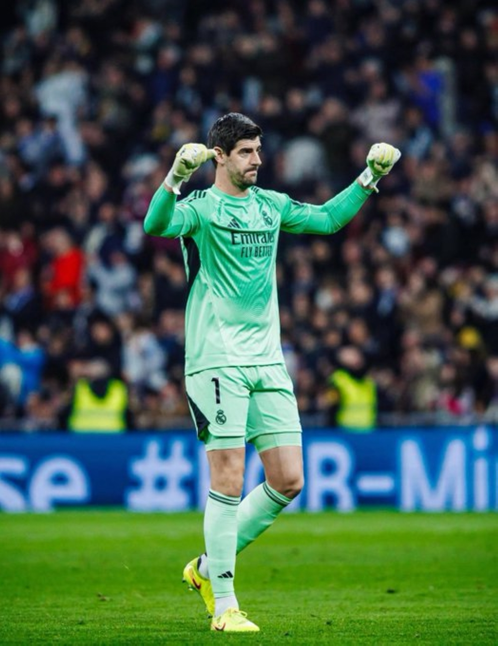 تيبو كورتوا يطمئن جماهير ريال مدريد قبل موقعة مانشستر سيتي