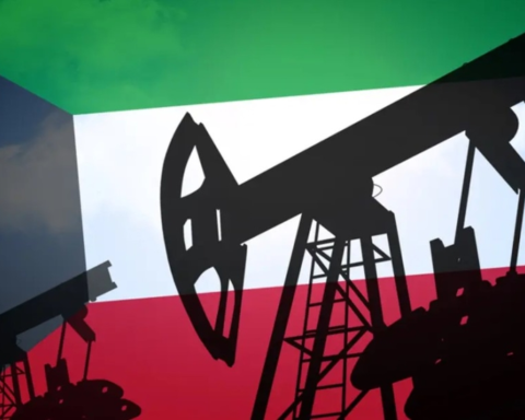 الكويت تعلن القوة القاهرة لإنتاج النفط: الأسباب والتداعيات