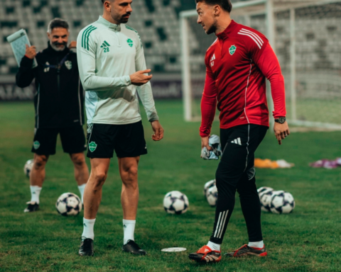 مدة غياب ميريح ديميرال عن الأهلي وتفاصيل إصابته القوية