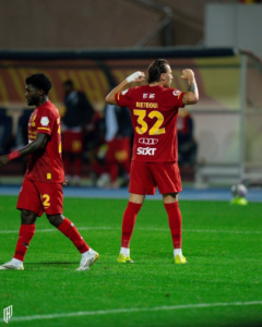 ماتيو ريتيغي الهداف التاريخي للطليان في دوري روشن السعودي