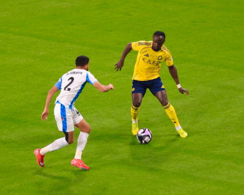 Al-Nassr tops the Roshan League with a dramatic win over Neom – Match details