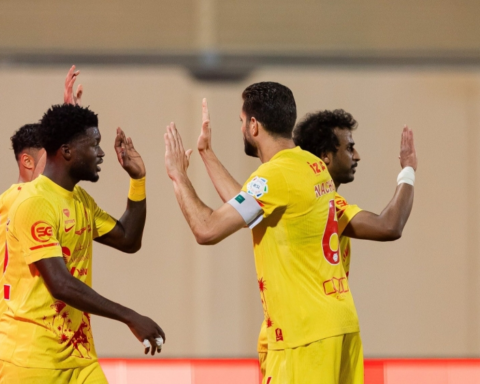 Al-Qadisiyah Club in the Roshan League: Record-breaking numbers and competition with the big teams