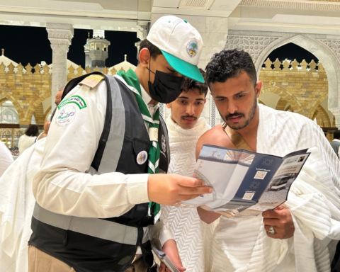 الكشافة تستخدم خرائط متقدمة في إرشاد ضيوف الرحمن بالحرم