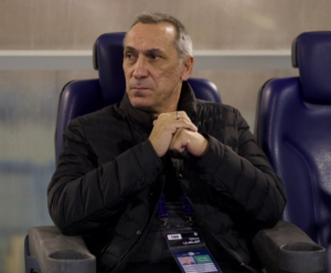 رسمياً.. تغريم دونيس مدرب الخليج 40 ألف ريال سعودي