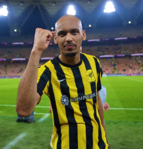 تجديد عقد فابينهو مع الاتحاد: تفاصيل العرض وموقف اللاعب