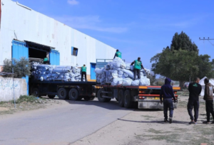 وصول قافلة مساعدات مركز الملك سلمان لغزة لدعم النازحين