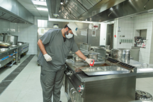 جهود مكة المكرمة في خدمة المعتمرين والزوار خلال رمضان