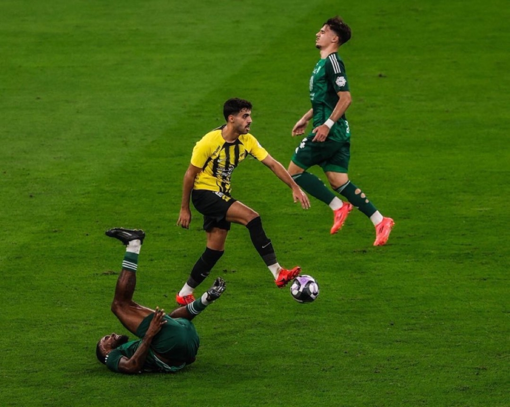 حقيقة غياب إيفان توني عن مباراة الأهلي أمام الهلال