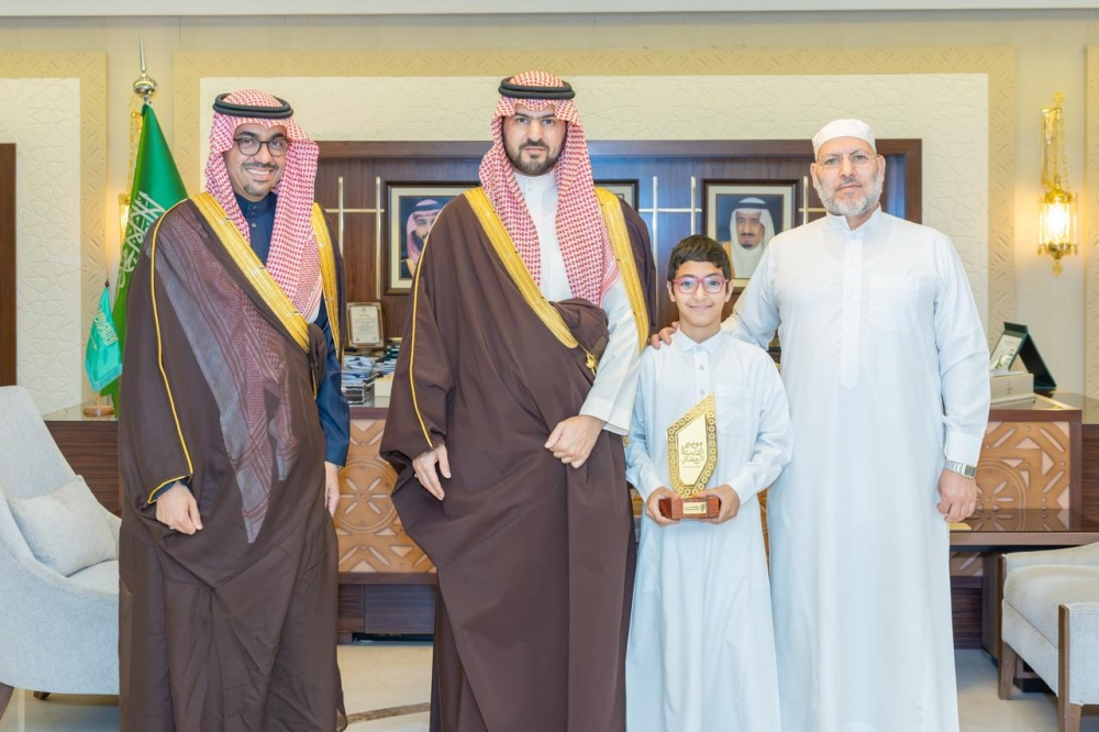 نائب أمير الشرقية يتسلم تقرير موسم القادسية الرمضاني