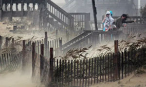 إعصار جنوب شيكاغو: أضرار جسيمة تضرب مقاطعة كانكاكي