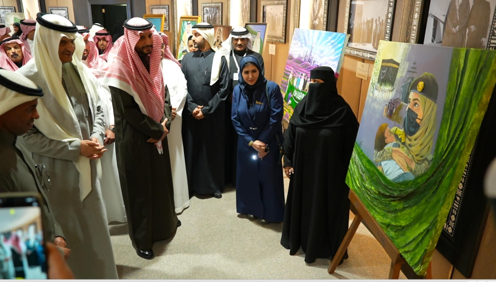 معرض في حب الأخضر: احتفاء فني بيوم العلم السعودي