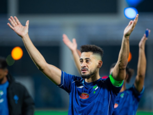 تطورات تشكيلة مباراة الفتح والهلال: عودة باتنا وغياب فارغاس